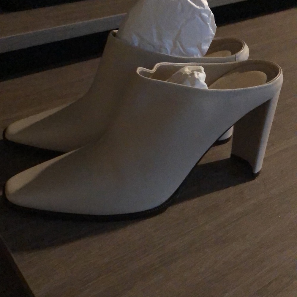 Theory Mules - Picture 8 of 8